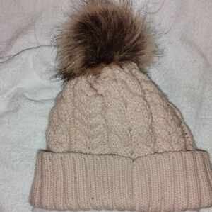 Timberland Cable Knit Pom Beanie Hat Faux Fur Pom Sherpa Lined Blush Nude Peach